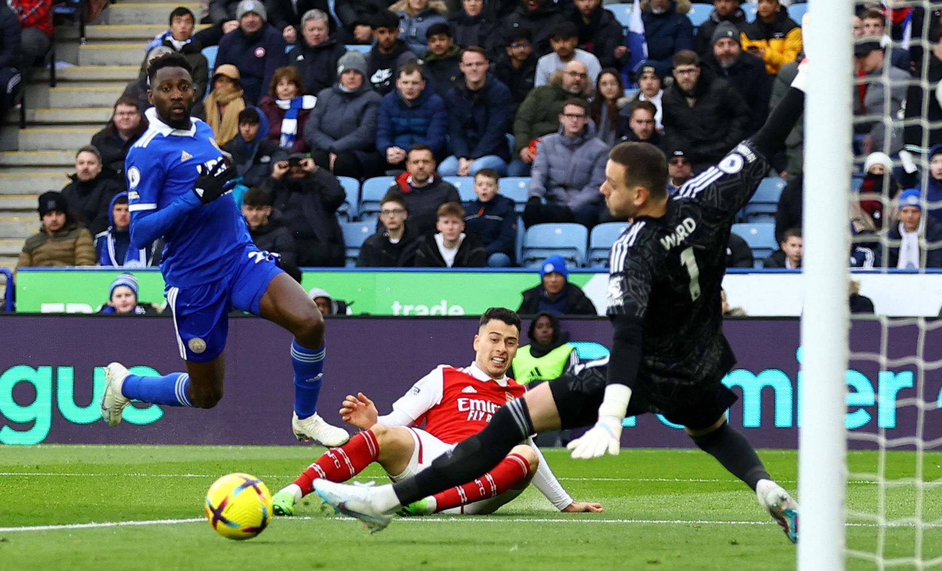 及种族问题 及种族问题